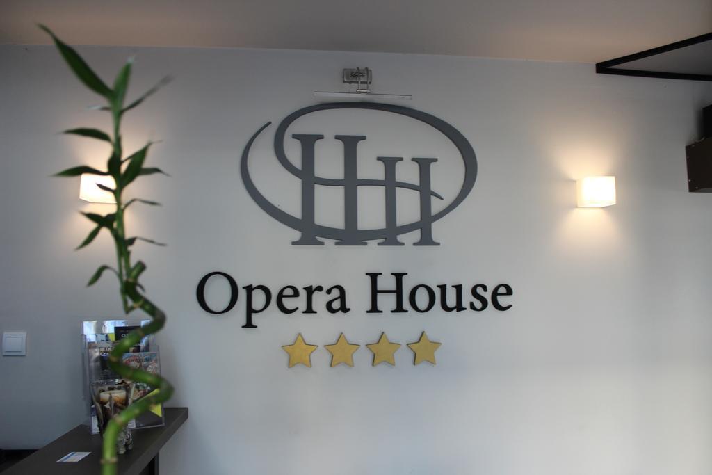Opera House Hotel Skopje Esterno foto