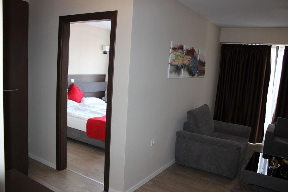Opera House Hotel Skopje Esterno foto