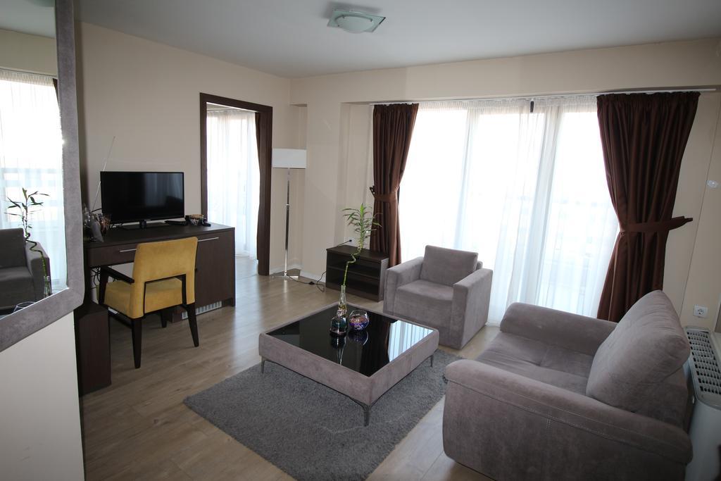 Opera House Hotel Skopje Esterno foto