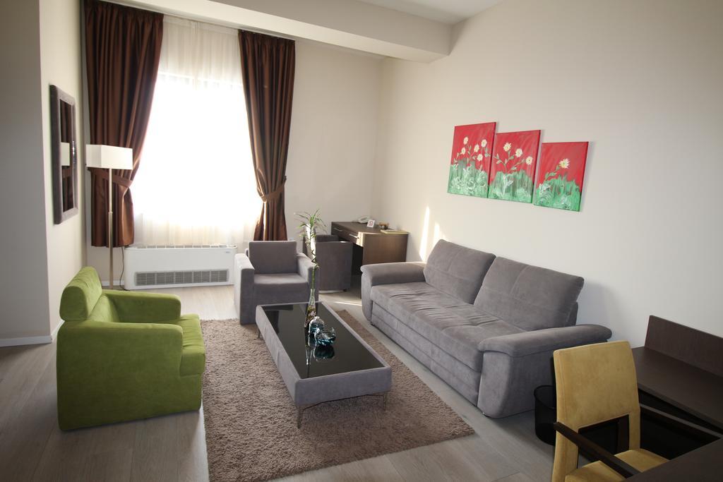 Opera House Hotel Skopje Esterno foto